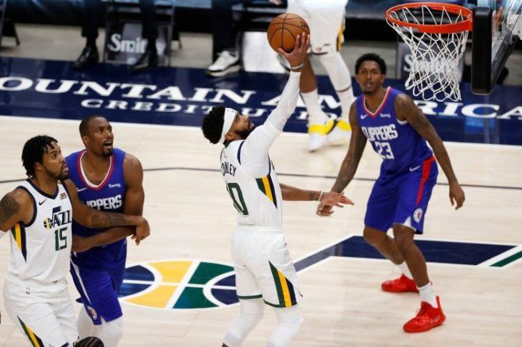 Conley Cetak 33 Poin Untuk Bawa Jazz atasi Clippers