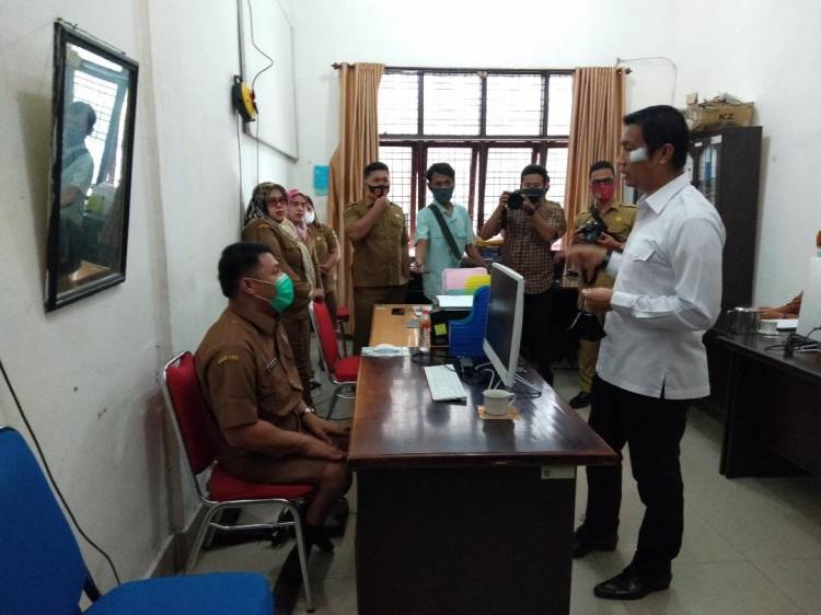 Wali Kota Pematangsiantar Siapkan Kursi Roda untuk Pegawai Penyandang Disabilitas