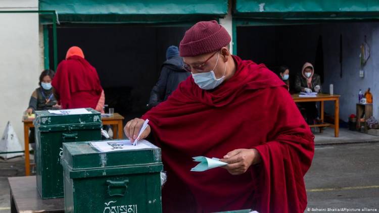 Diaspora Tibet Mencoblos di India untuk Pilih Pemerintahan Baru