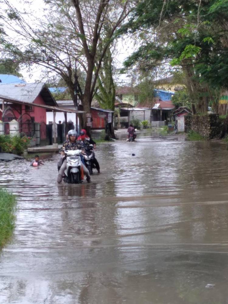 Drainase Tidak Berfungsi, Jalan Datuk Rubiah Sepekan Terendam Banjir