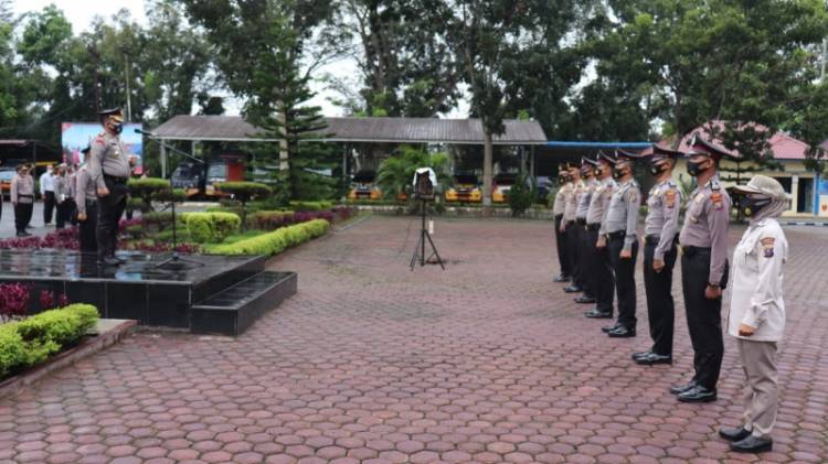 112 Personil Polres Langkat Naik Pangkat