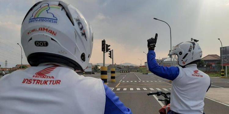 #Cari_aman Jadi Salah Satu Resolusi Gaya Hidup 2021