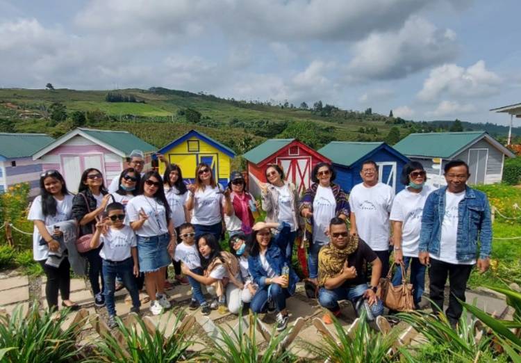 Puncak 2000 Siosar dan Taman Alam Lumbini Ramai Dikunjungi di Libur Tahun Baru
