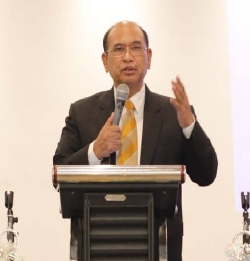 Syair Profetik Menggiring Wiliem Bangun Tinggalkan Melbourne Demi Altar Pengembala