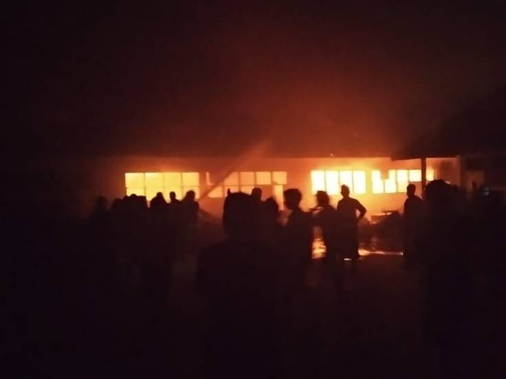 SMP Negeri 1 Doloksanggul Terbakar 