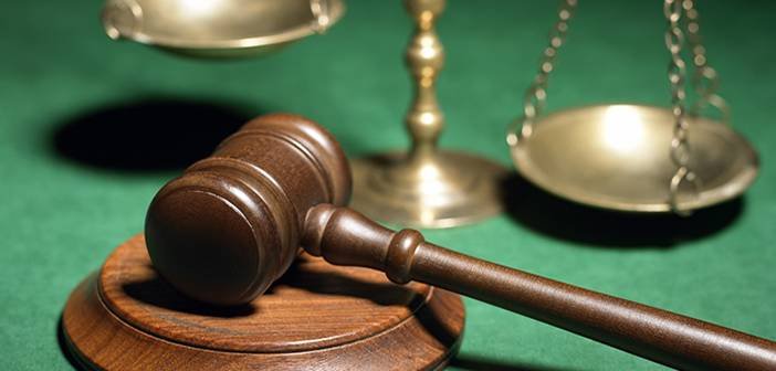 Menjunjung Tinggi Keadilan