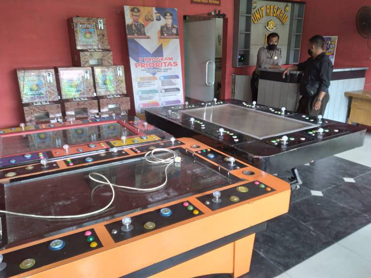 Polsek Medan Labuhan Gerebek Lokasi Judi Tembak Ikan