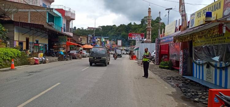 Arus Lalu-lintas Parapat-Pematangsiantar Padat Lancar, 780 Unit Perjam