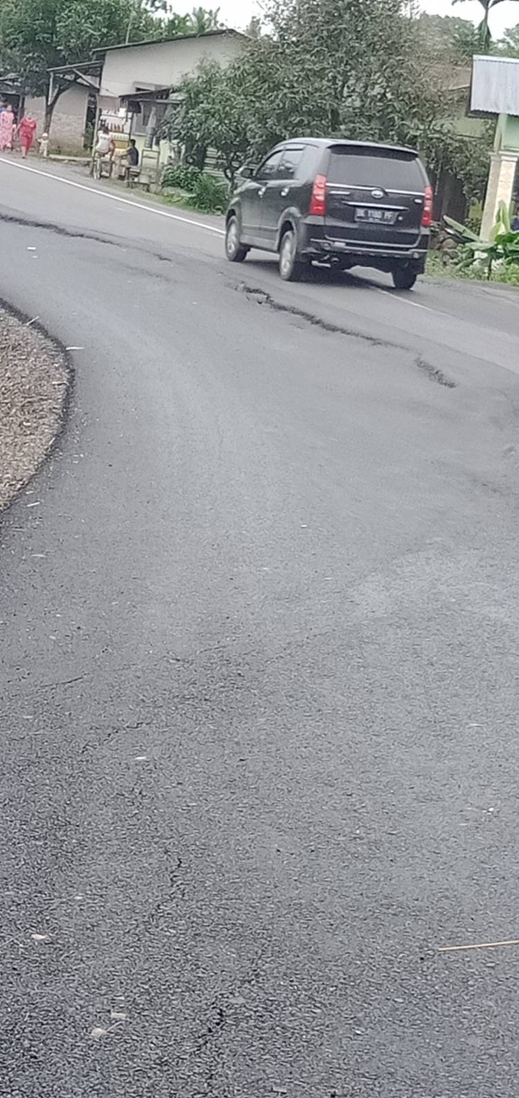 Jalan Negara di Kelurahan Tangkahan Durian Langkat Amblas Lagi