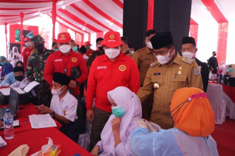 BIN Gelar Vaksinasi Massal untuk Pelajar dan Masyarakat di Binjai