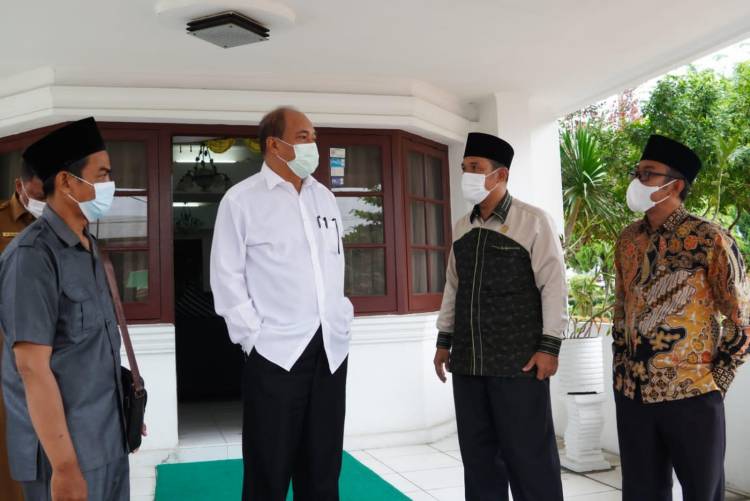 Wali Kota Umar Laporkan Jalan Rusak Akibat Pengerjaan Jalan Tol