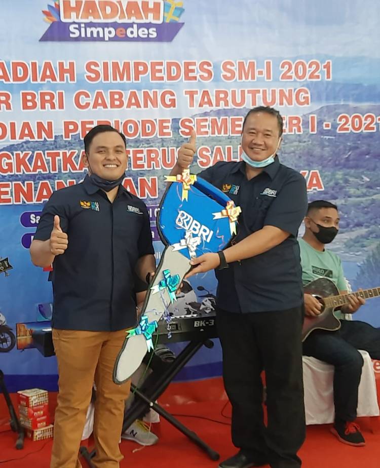 Hadiah Grand Prize Undian Simpedes BRI Cabang Tarutung Didapat Elias Lumbantobing