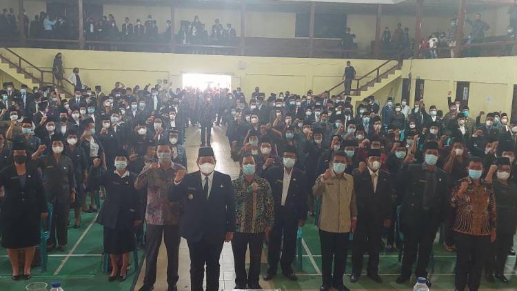 Bupati Dairi Lantik 285 Kepala Sekolah, Pengawas dan Pamong Belajar