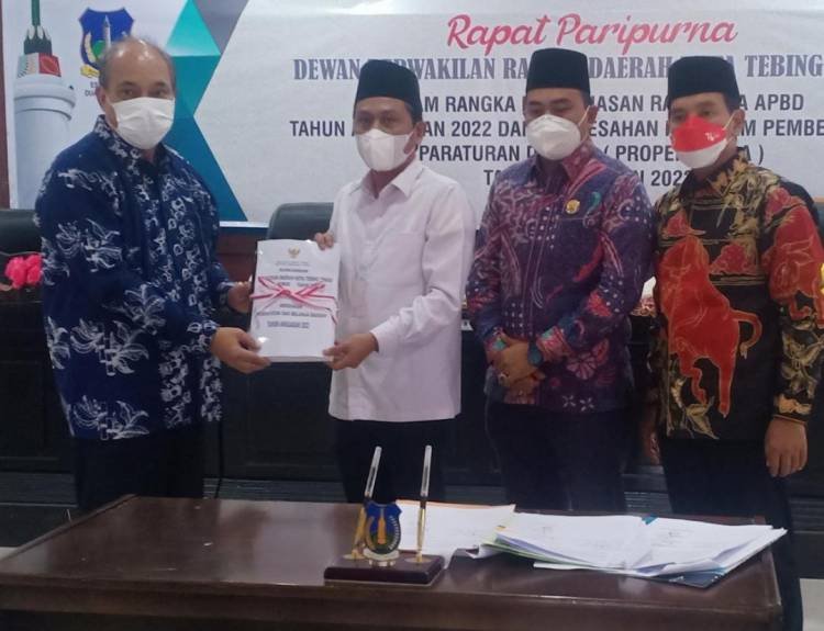 Wali Kota Tebingtinggi Sampaikan Nota Pengantar Ranperda APBD 2022, Pendapatan Menurun 7,18 %