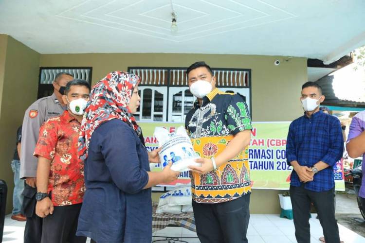1.311 Warga Labura Terkonfirmasi Covid-19 Terima Bantuan Beras dari Kemensos RI