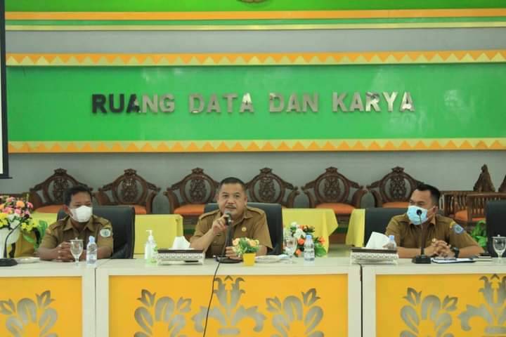 Bupati Ajak Kepala Desa Percepat Vaksinasi Covid-19 di Labuhanbatu