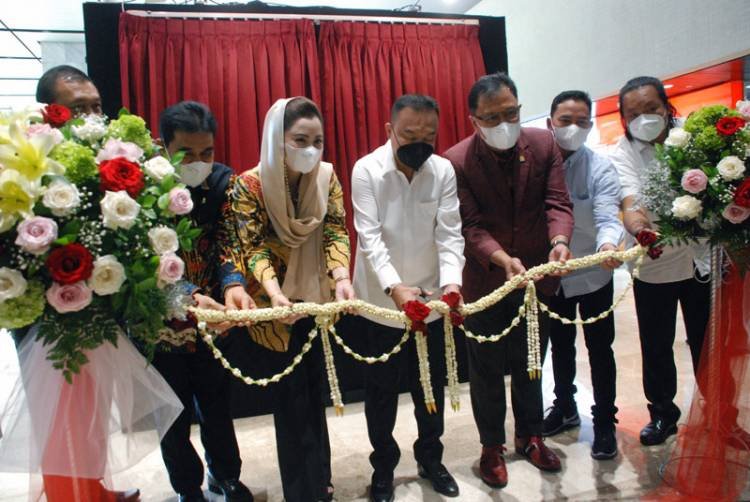 Pameran Foto Digelar di Gedung Parlemen, Senayan, Jakarta