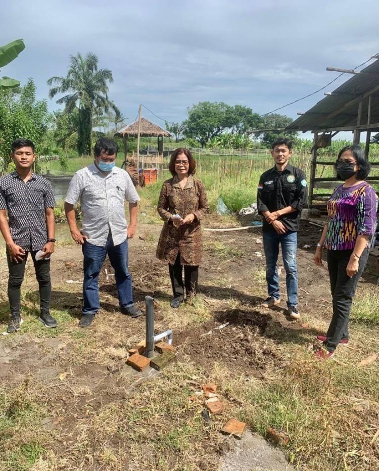 Pengabdian Masyarakat dengan Buat Sumur Bor di Desa Sei Mencirim