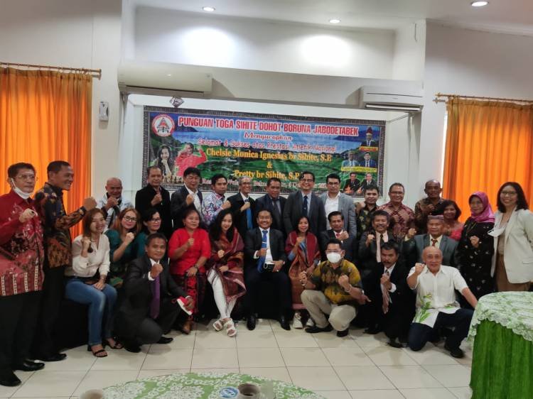 PTSB Syukuran Atas Prestasi Chelsie dan Pretty Sihite