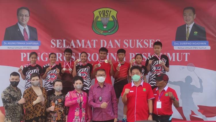 Pebulutangkis Labura Bawa 8 Medali dari Medan