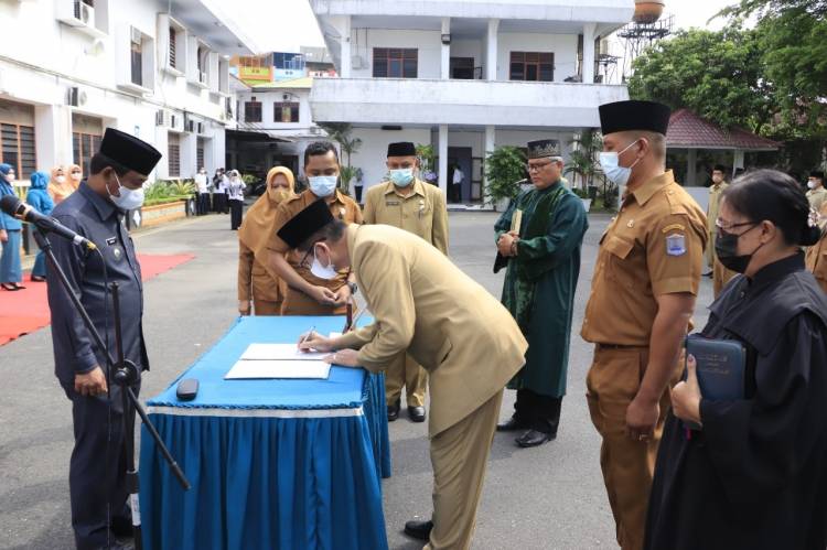 Wali Kota Lantik 52 Pejabat di Lingkungan Pemerintah Kota Binjai