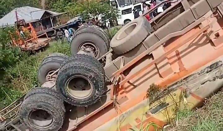 Kecelakaan Beruntun di Nabundong Padanglawas Utara , 1 Luka Berat 10 Luka Ringan