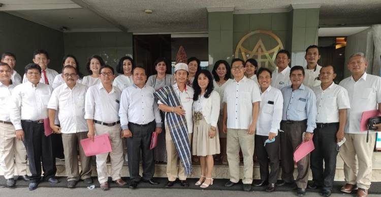 Perayaan Natal Gekira Dirangkai Penyerahan SK ke Pengurus Gekira Sumut