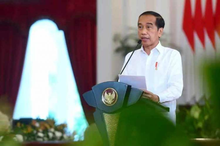 Jokowi Sambut Tahun Baru 2022 dengan Semangat Baru 