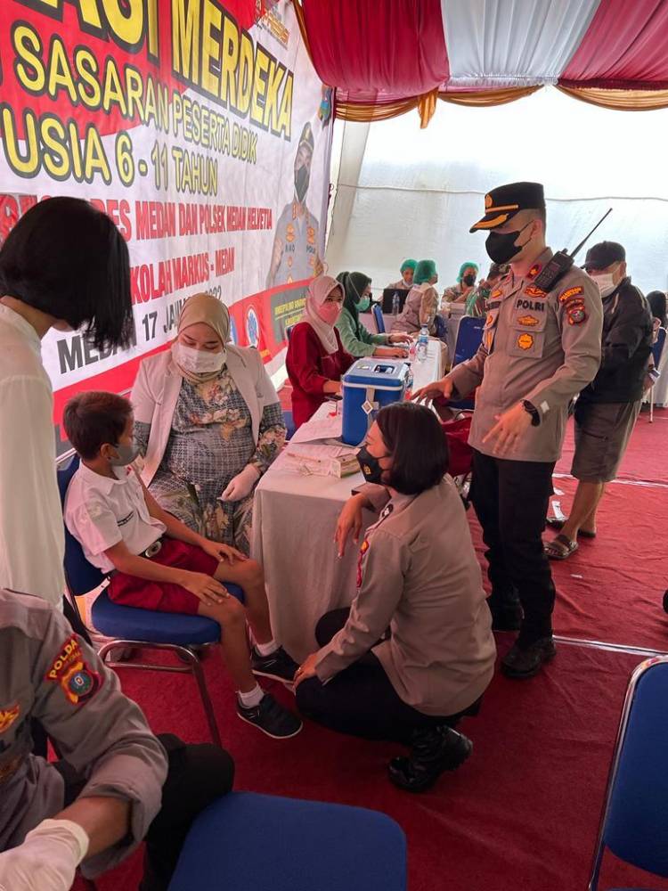 Kapolsek Medan Helvetia Zoom Meeting Pantau Vaksinasi Covid-19