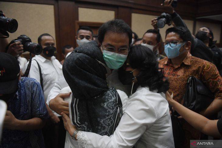 Azis Syamsuddin Divonis 3,5 Tahun Penjara