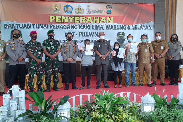 19.600 Pedagang dan Nelayan Langkat Terima BLT Rp 600 Ribu dari Kapolri