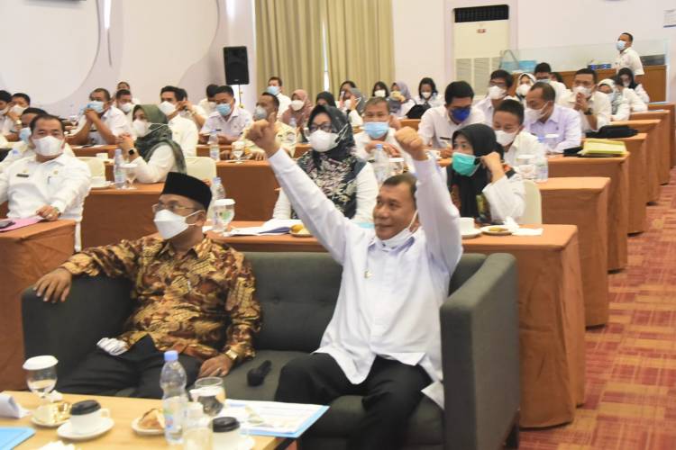 Bupati Deliserdang Motivasi Pemain PSDS Jelang Lawan Deltras Sidoarjo