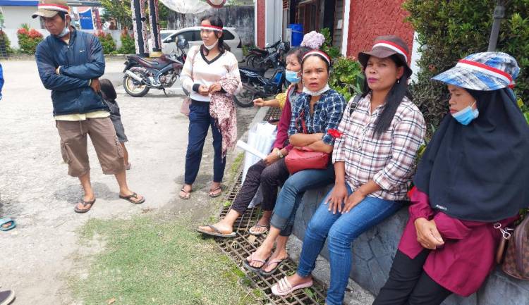 Gaji Tidak Sesuai UMK, Puluhan Karyawan PT WGM Minta Pendampingan di Kantor DPRD Dairi