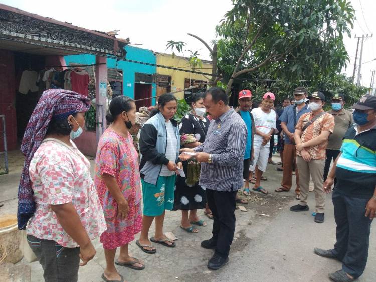 12 Rumah Hancur Diterjang Angin Puting-beliung di Tegal Sari Mandala II Medan Denai 