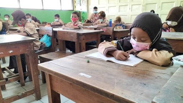 Kemendikbudristek Tegaskan PTM Terbatas Sesuai Panduan SKB 4 Menteri