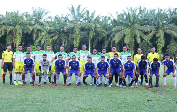 Labura FC ke Babak 8 Besar Old Crack Silaturahmi Cup 2022