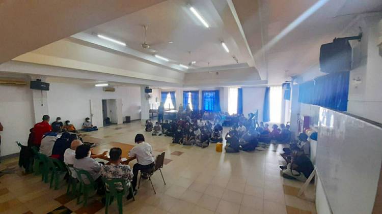 Tuntut Haknya  Puluhan Karyawan Demo di RS Horas Insani Pematangsiantar