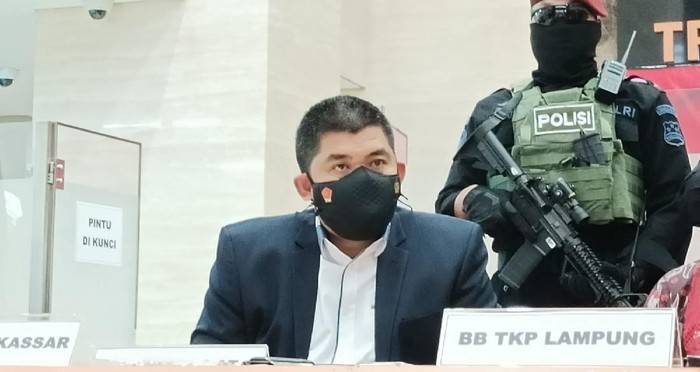 Densus 88 Tangkap 5 Tersangka Teroris Penyebar Propaganda ISIS Via Medsos