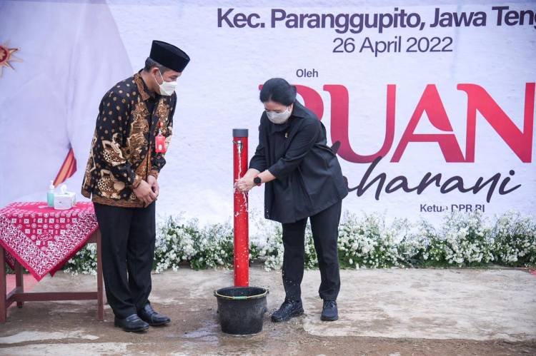Resmikan Sambungan Air Bersih, Warga Gendayakan Doakan Puan Menjadi Presiden