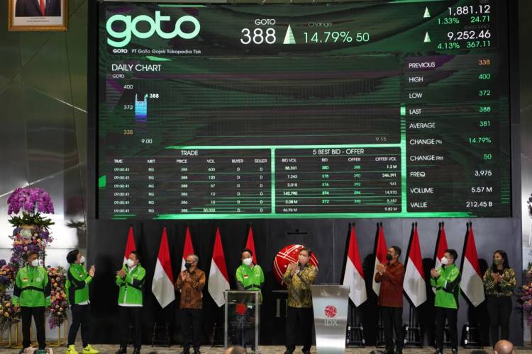 GoTo Resmi Menjadi Perusahaan Tercatat di Bursa Efek Indonesia