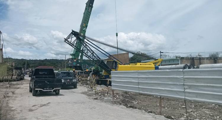 Pengerjaan Proyek APBN Tano Ponggol Ancam Keselamatan Pengendara 