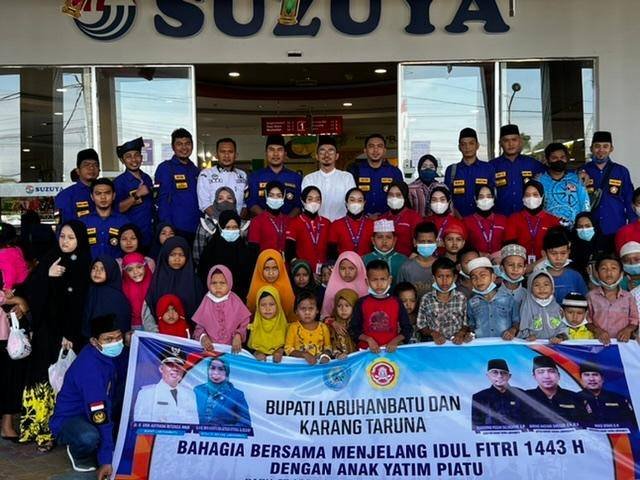 Sambut Idul Fitri, Karang Taruna Labuhanbatu Bawa Anak Yatim Piatu ke Mall