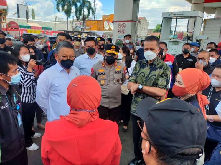 Menteri ESDM dan Dirut Pertamina  di Sumut, Pastikan Stok BBM Aman