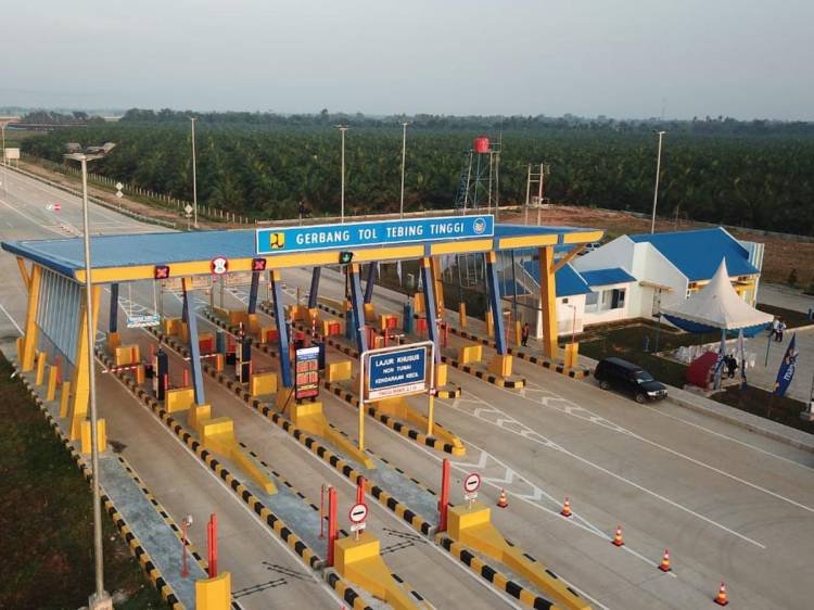 Volume Lalu Lintas Meningkat di Jalan Toll MKTT