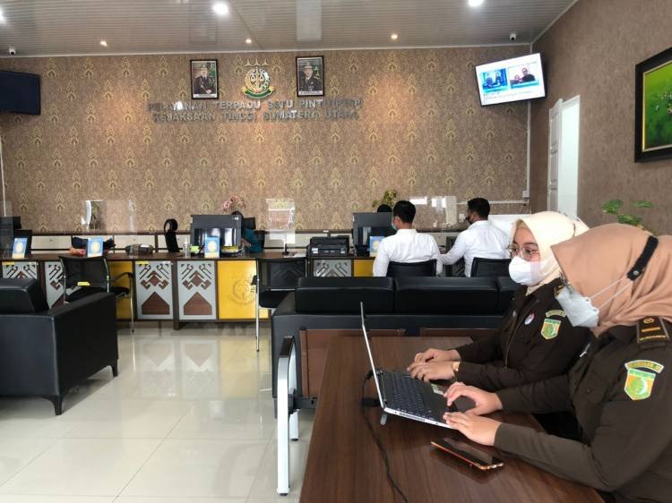 Mengawali Kerja Pasca Libur Lebaran, Pelayanan Publik Kejati Sumut Normal