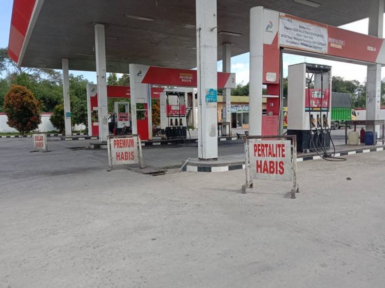 Pasokan BBM di Ibu Kota Simalungun Langka 
