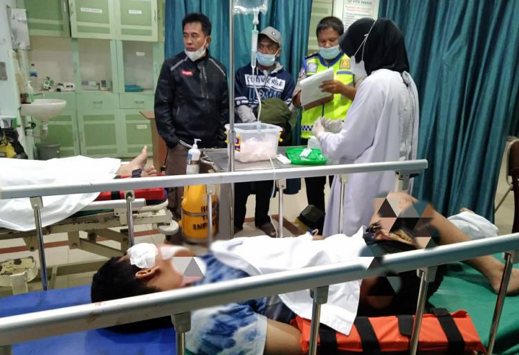 Sepeda Motor Tabrakan dengan Mobil Mitsubishi di Pematangsiantar, 2 Pelajar Asal Simalungun Luka-luka