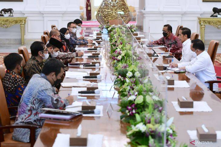 Bertemu KPU, Jokowi Minta Penyelenggara Pemilu 2024 Sesuai Jadwal 