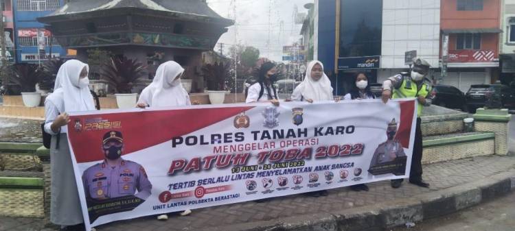 Unit Lantas Polsekta Berastagi Ajak Pelajar Patuh Berlalulintas