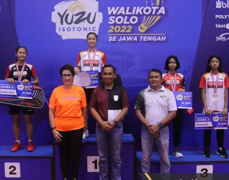 Jolin Juara Bulutangkis YIWS U-15